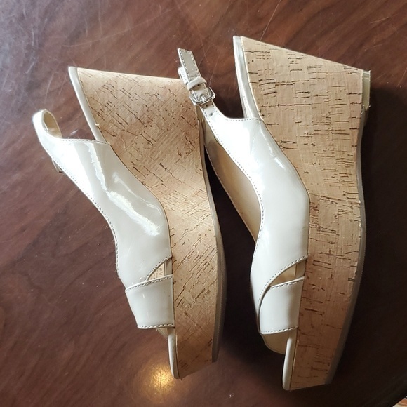 Marc Fisher Heels - Picture 3 of 6